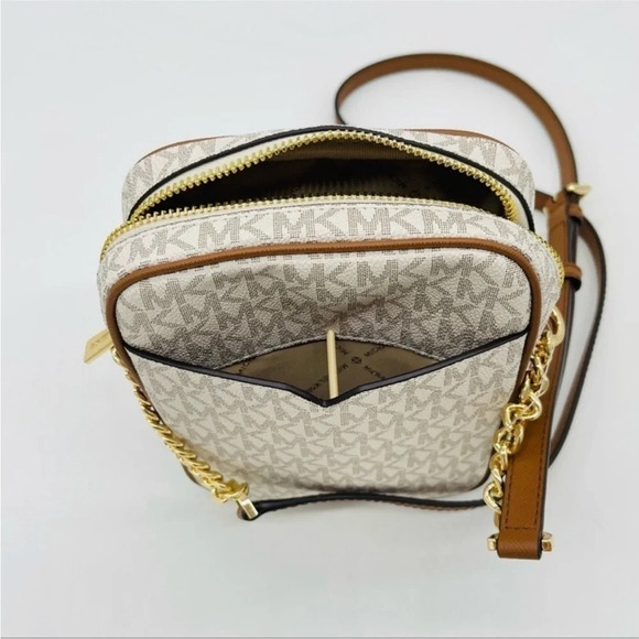 Michael Kors Medium NS Chain XBody Bag
Vanilla/Brown - Picture 8 of 12